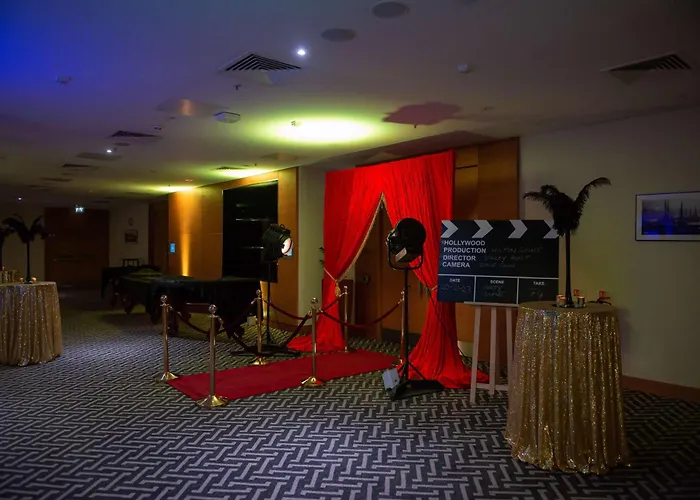 Hilton London Canary WharfГотель